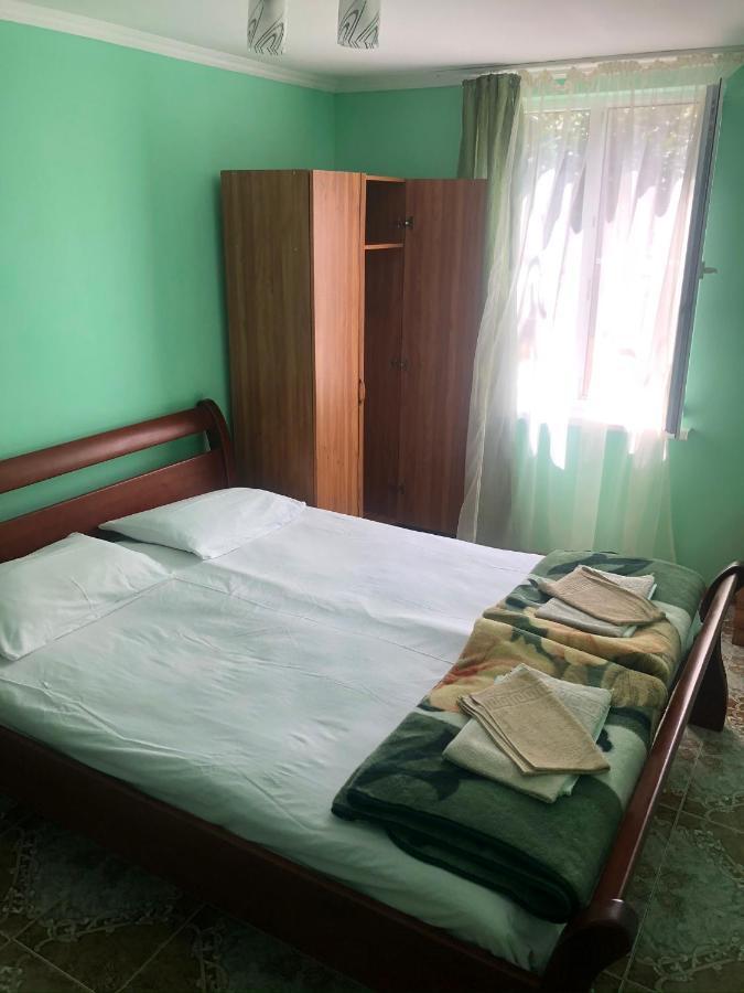 Hôtel Гостевой Дом Анаит à Pizunda Extérieur photo
